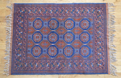 Lot 418 - 20th-century Turkoman pattern Turkish rug