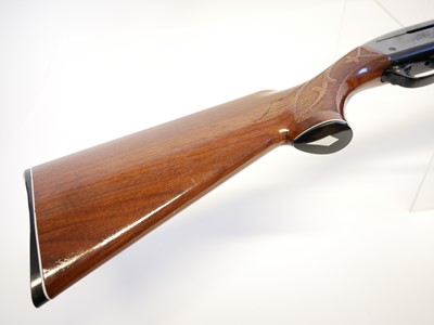 Lot 110 - Remington 1100 semi automatic shotgun with spare barrel LICENCE REQUIRED