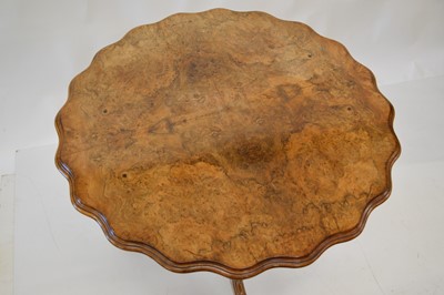 Lot 275 - 20th-century Victorian style walnut occasional table