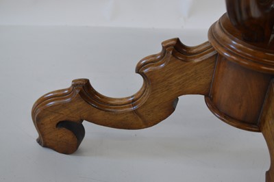 Lot 275 - 20th-century Victorian style walnut occasional table