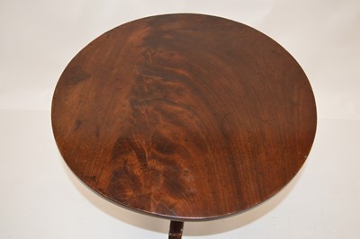 Lot 274 - Occasional table