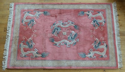 Lot 334 - Chinese rug