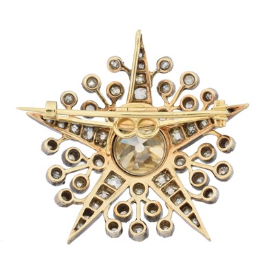 Lot 32 - A late 19th century diamond star brooch