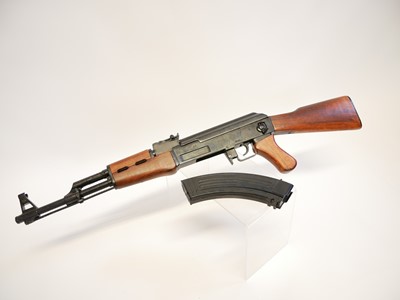 Lot Denix replica AK-47 LICENCE REQUIRED
