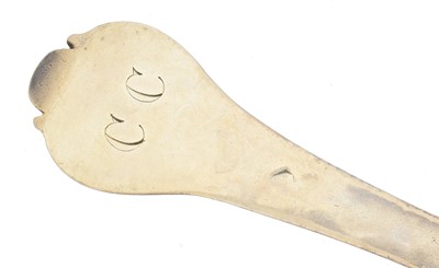 Lot 81 - A late 17th century silver Trefid spoon