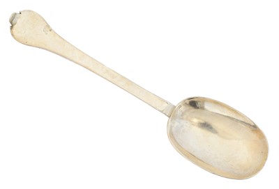 Lot 82 - A James II silver Trefid spoon