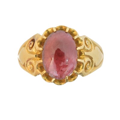 Lot 94 - A late Victorian 18ct gold garnet dress ring