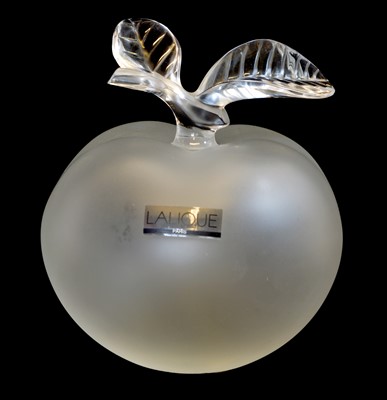 Lot 65 - Lalique Grande Pomme perfume Bottle