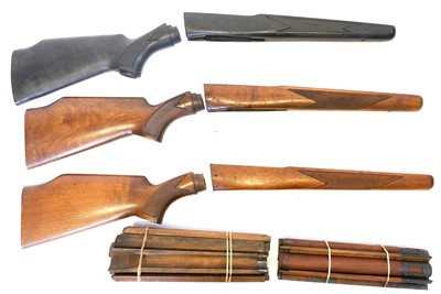 Lot 504 - Lee Enfield rifle woodwork