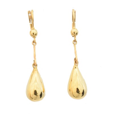 Lot 10 - A pair of drop earrings