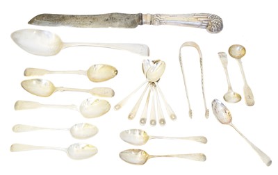 Lot 124 - A selection of silver flatware