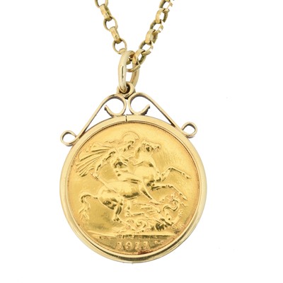 Lot 69 - A George V sovereign pendant