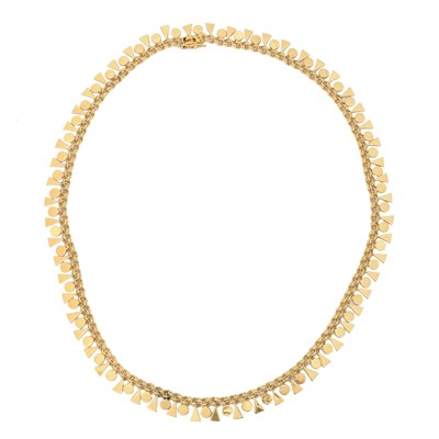 Lot 83 - A 14ct gold fringe necklace
