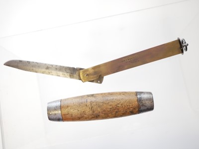 Lot 209 - Swedish barrel knife