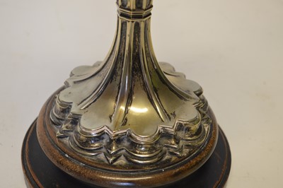 Lot 231 - Victorian oil lamp