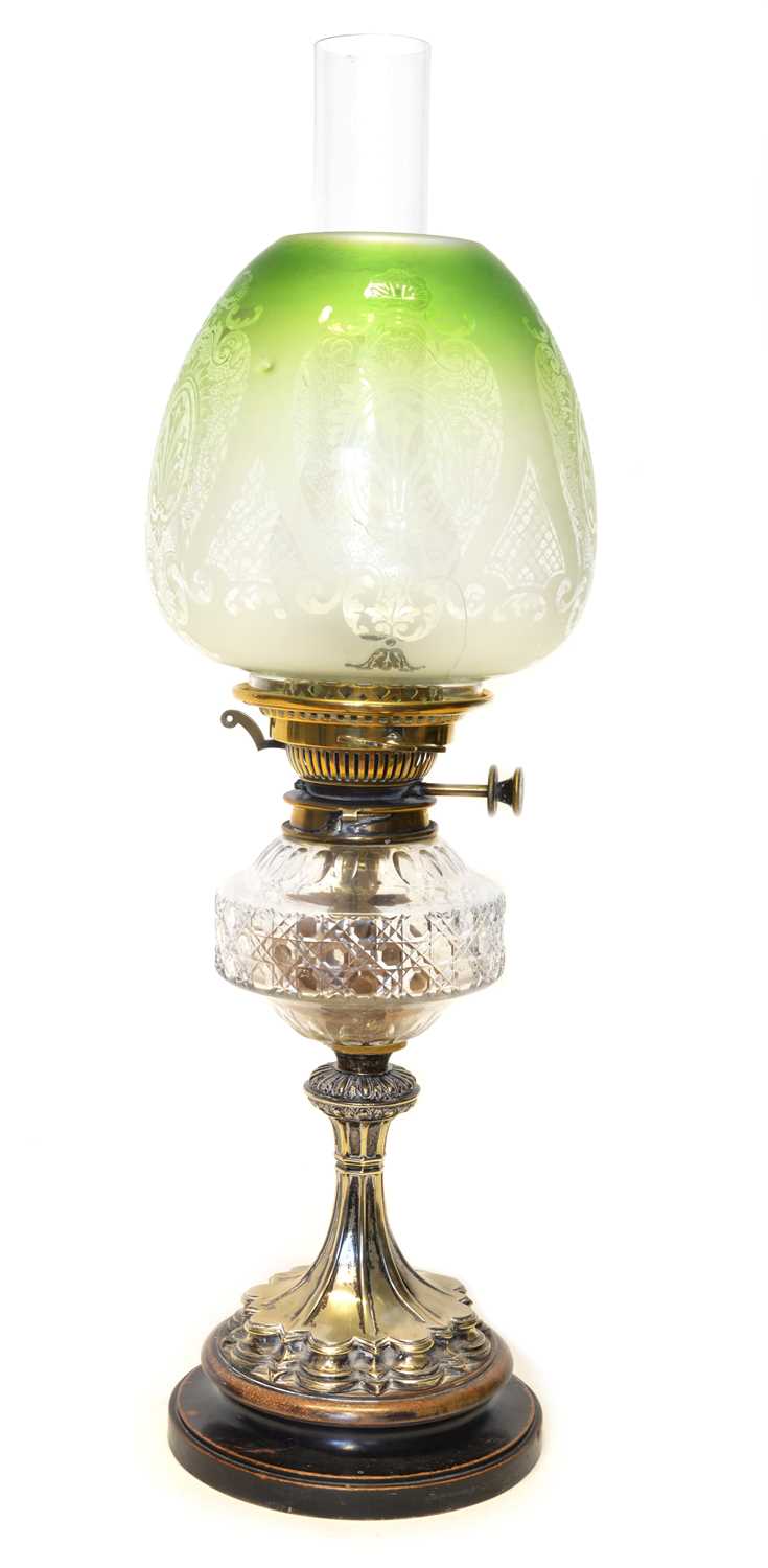 Lot 231 - Victorian oil lamp