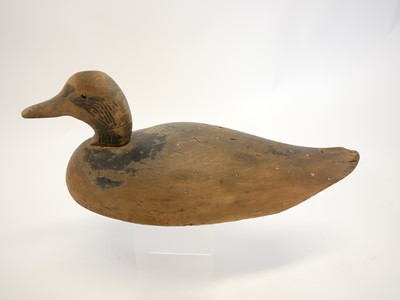 Lot 469 - Antique wood duck decoy