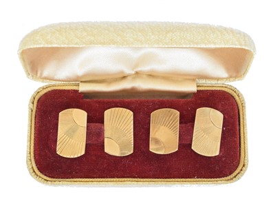 Lot 76 - A pair of 9ct gold cufflinks