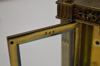 Lot 183 - French carriage clock