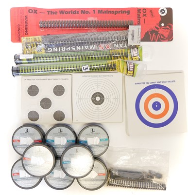 Lot 489 - Collection of air rifle spares, pellets and targets