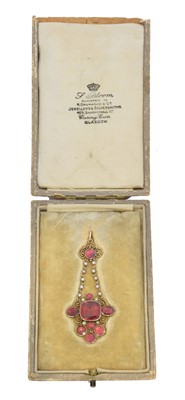 Lot 62 - An early 19th century foil back garnet and split pearl pendant