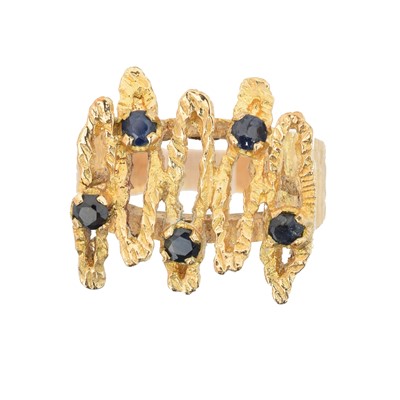 Lot 44 - A 9ct gold sapphire dress ring
