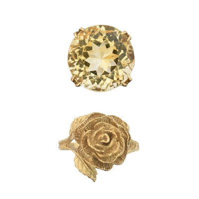Lot 52 - Two 9ct gold dress rings