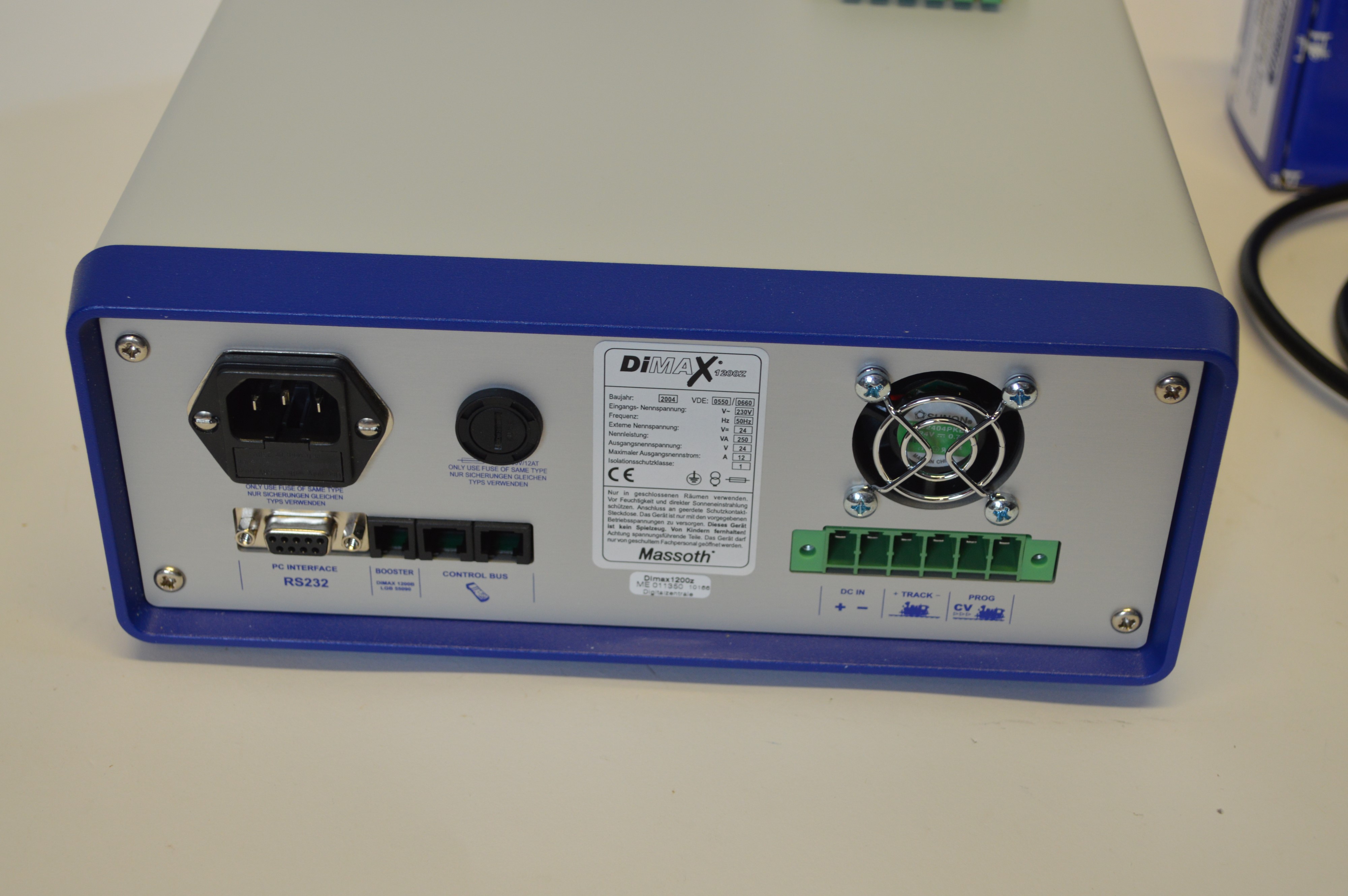 Lot 140 Massoth DiMAX 1200Z Digital Central Station