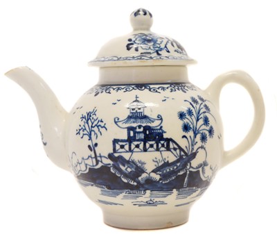 Lot 128 - Lowestoft porcelain teapot circa 1760