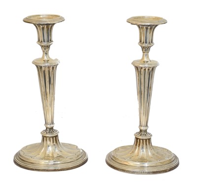 Lot 68 - A pair of Edward VII silver candlesticks