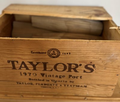 Lot 27 - 10 Bottles in OWC Taylors Vintage Port 1970