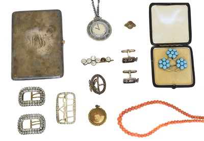Lot 92 - A selection of silver and white metal jewellery