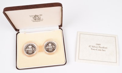 Lot 17 - A Royal Mint 1989 £2 Silver Piedfort Two-Coin Set.