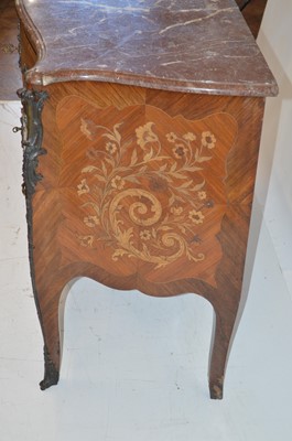 Lot 242 - Kingwood commode chest
