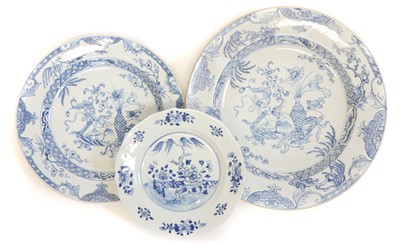 Lot 141 - Two Chinese chargers and a plate