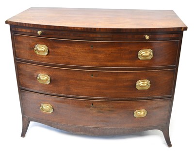 Lot 229 - George III chest of drawers