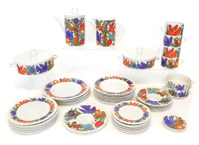 Lot 150 - Villeroy and Boch Acapulco pattern tea and dinner service