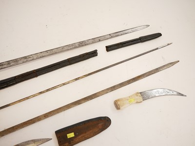 Lot 315 - 1796 pattern Officers' sword and other swords and knives.