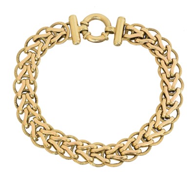 Lot 35 - A 9ct gold bracelet