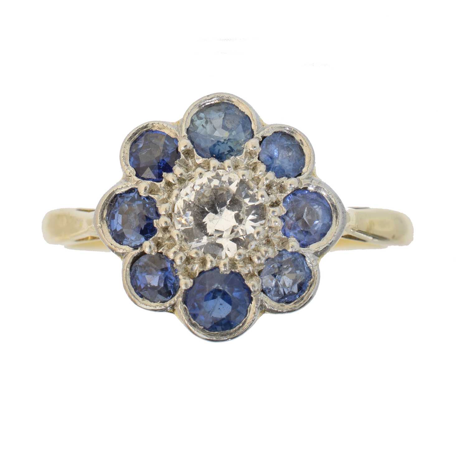 Lot 15 - A paste and sapphire cluster ring