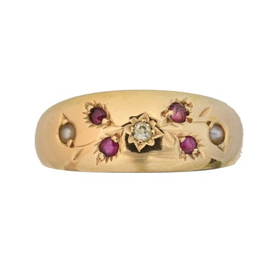 Lot 110 - A late Victorian 15ct gold gem-set dress ring