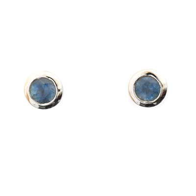 Lot 51 - A pair of 18ct gold aquamarine stud earrings