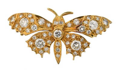 Lot 2 - An 18ct gold diamond butterfly brooch