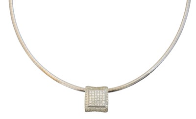 Lot 20 - A diamond necklace