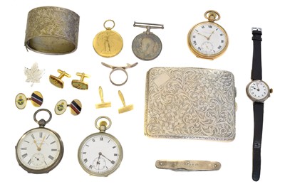 Lot 59 - A selection of items