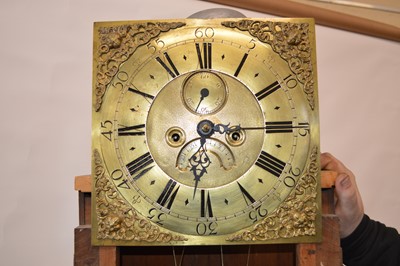 Lot 256 - Late 18th-century longcase clock