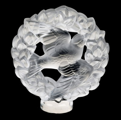 Lot 19 - Lalique Pax Dove Paperweight