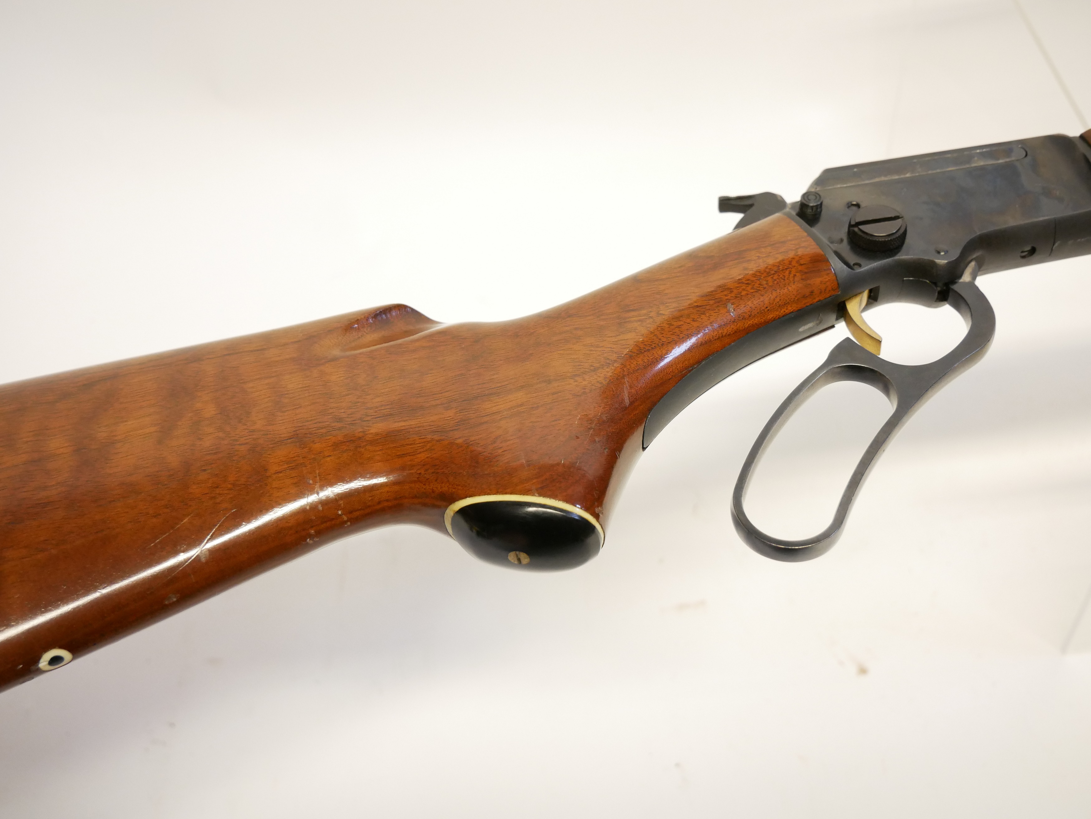 Lot 121 - Marlin .22lr lever action rifle LICENCE