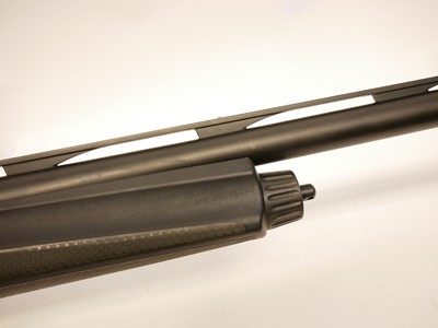Lot 165 - Remington Versa Max 12 bore semi auto shotgun LICENCE REQUIRED