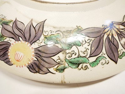 Lot 167 - Large Japanese charger decorated in the Chinese style